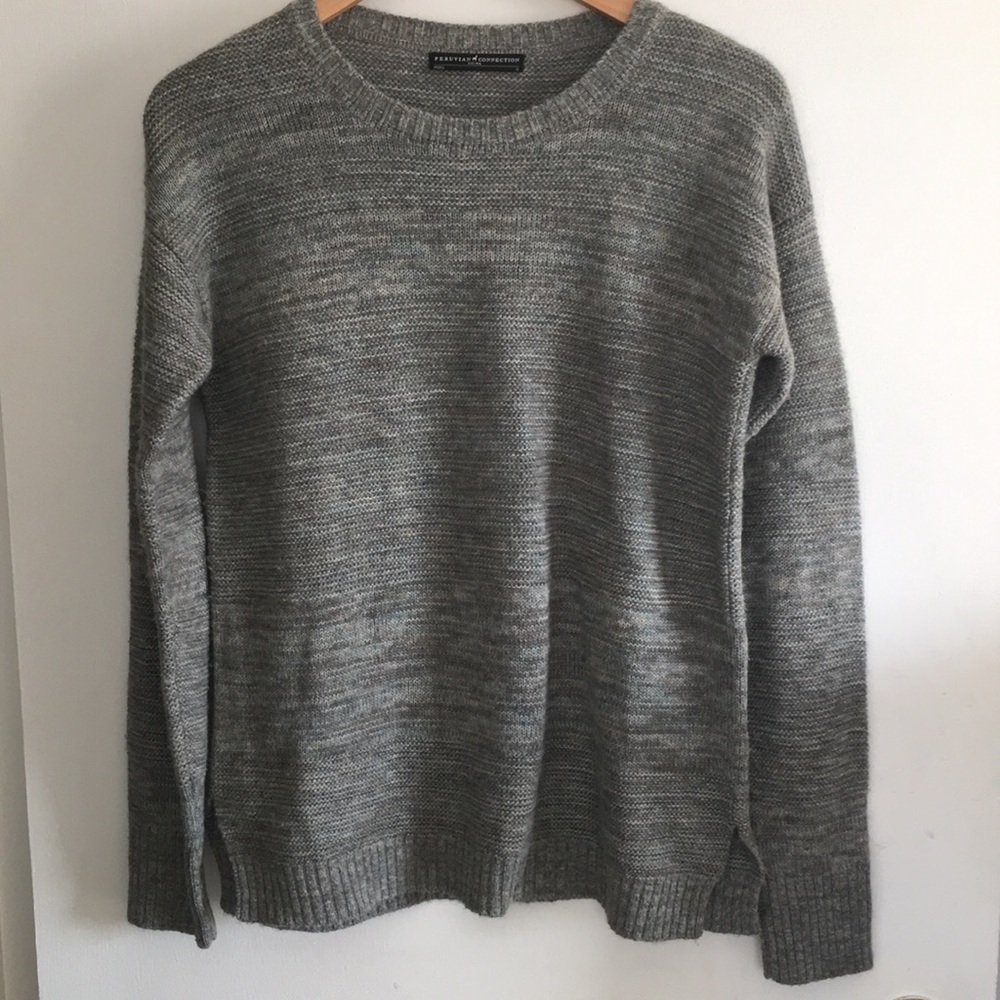 Peruvian Connection sweater • size small